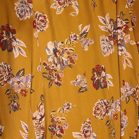 Maurices Floral Print Blouse Size M - Picture 4 of 4